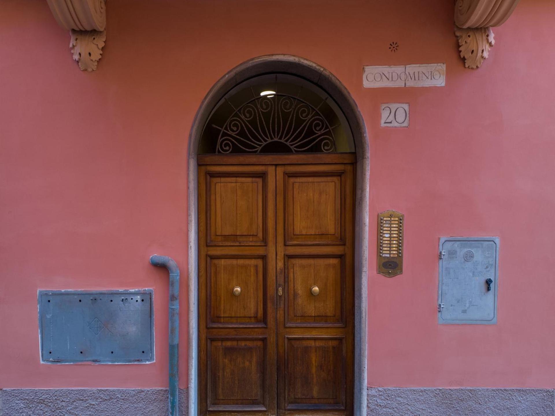 The Best Rent - Three-Room Apartment Near The Colosseum Рим Екстер'єр фото