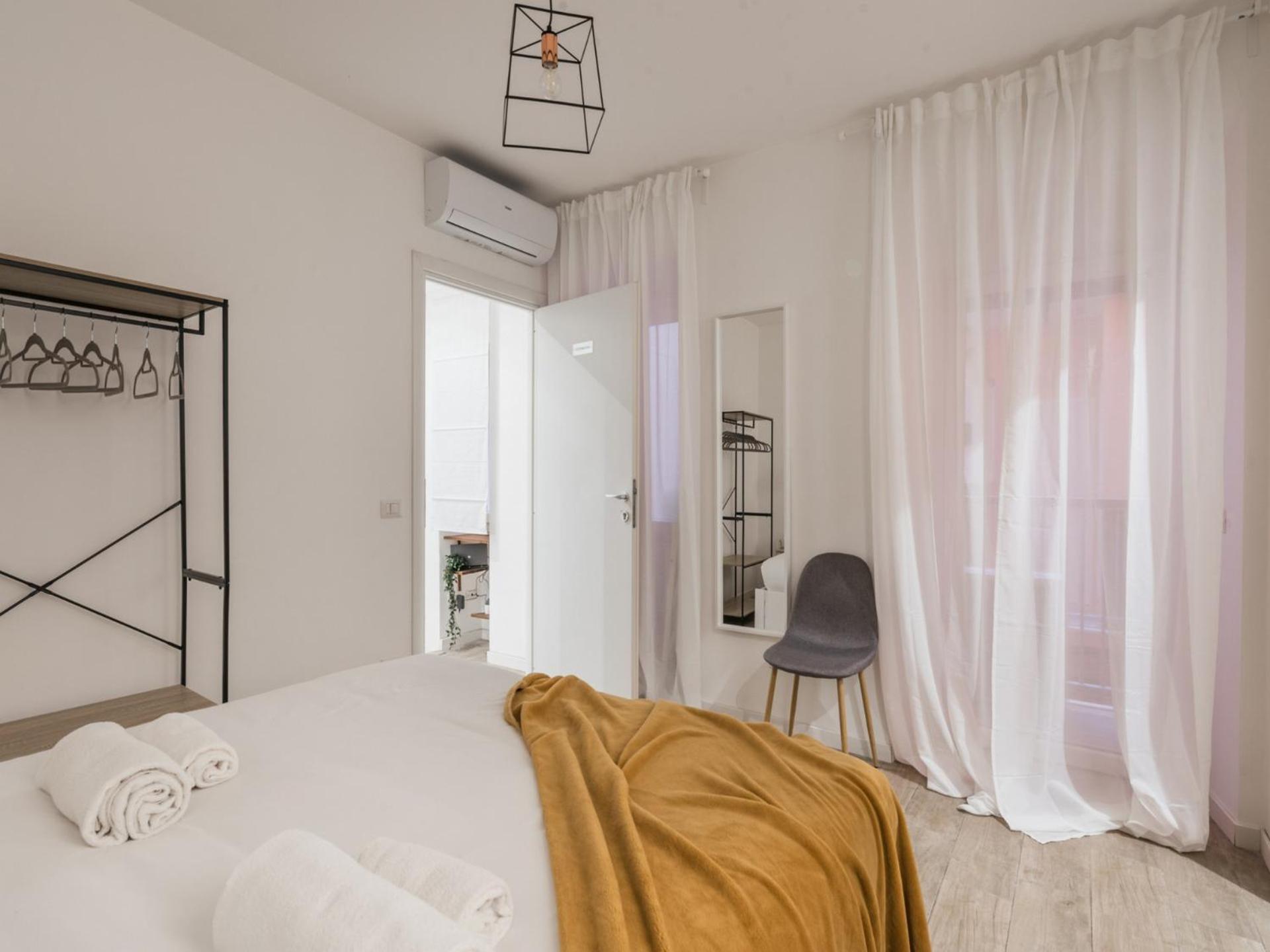 The Best Rent - Three-Room Apartment Near The Colosseum Рим Екстер'єр фото
