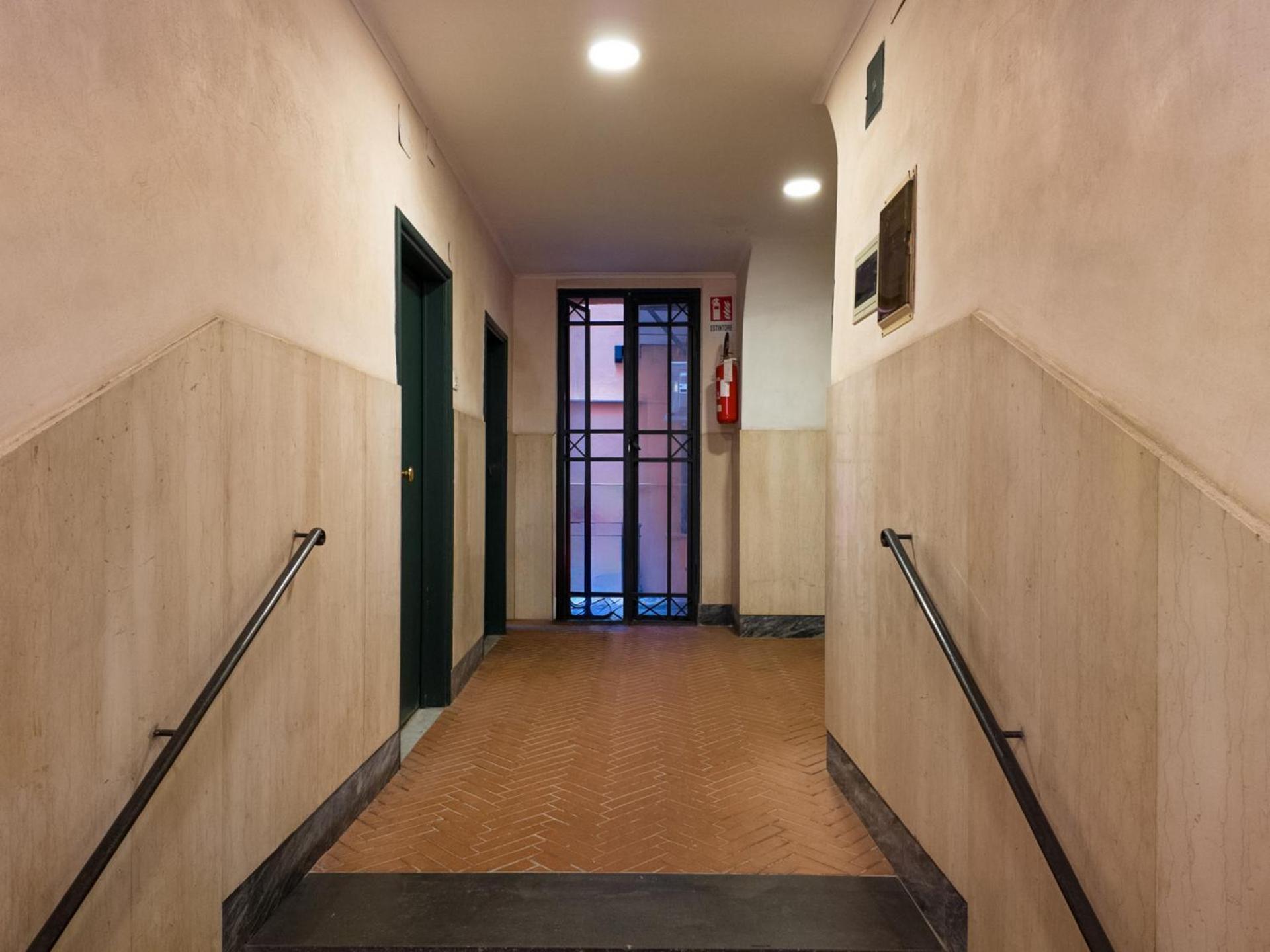 The Best Rent - Three-Room Apartment Near The Colosseum Рим Екстер'єр фото