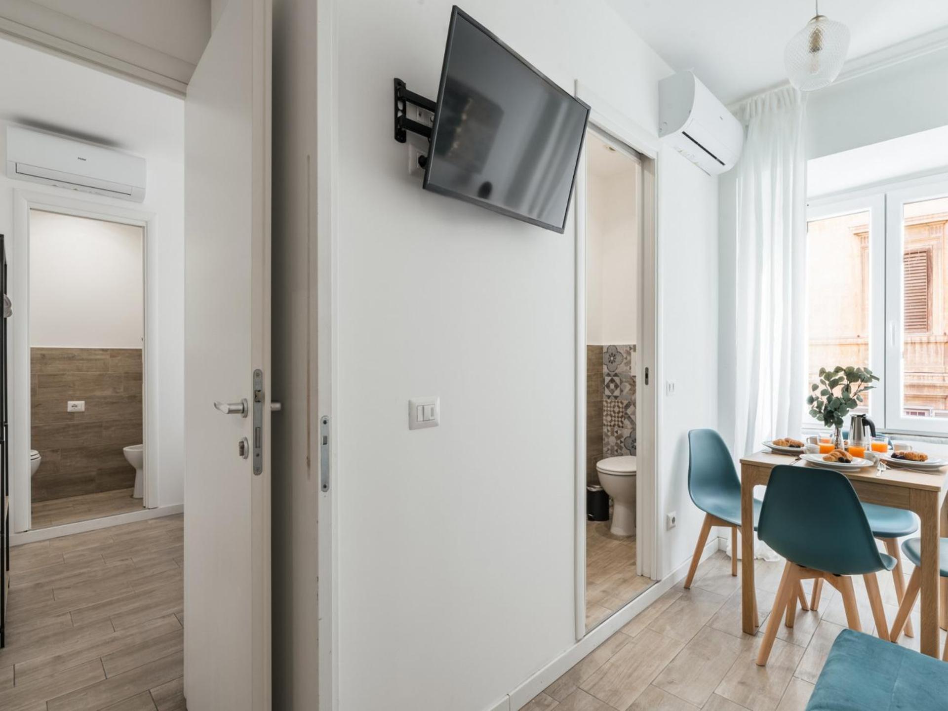 The Best Rent - Three-Room Apartment Near The Colosseum Рим Екстер'єр фото