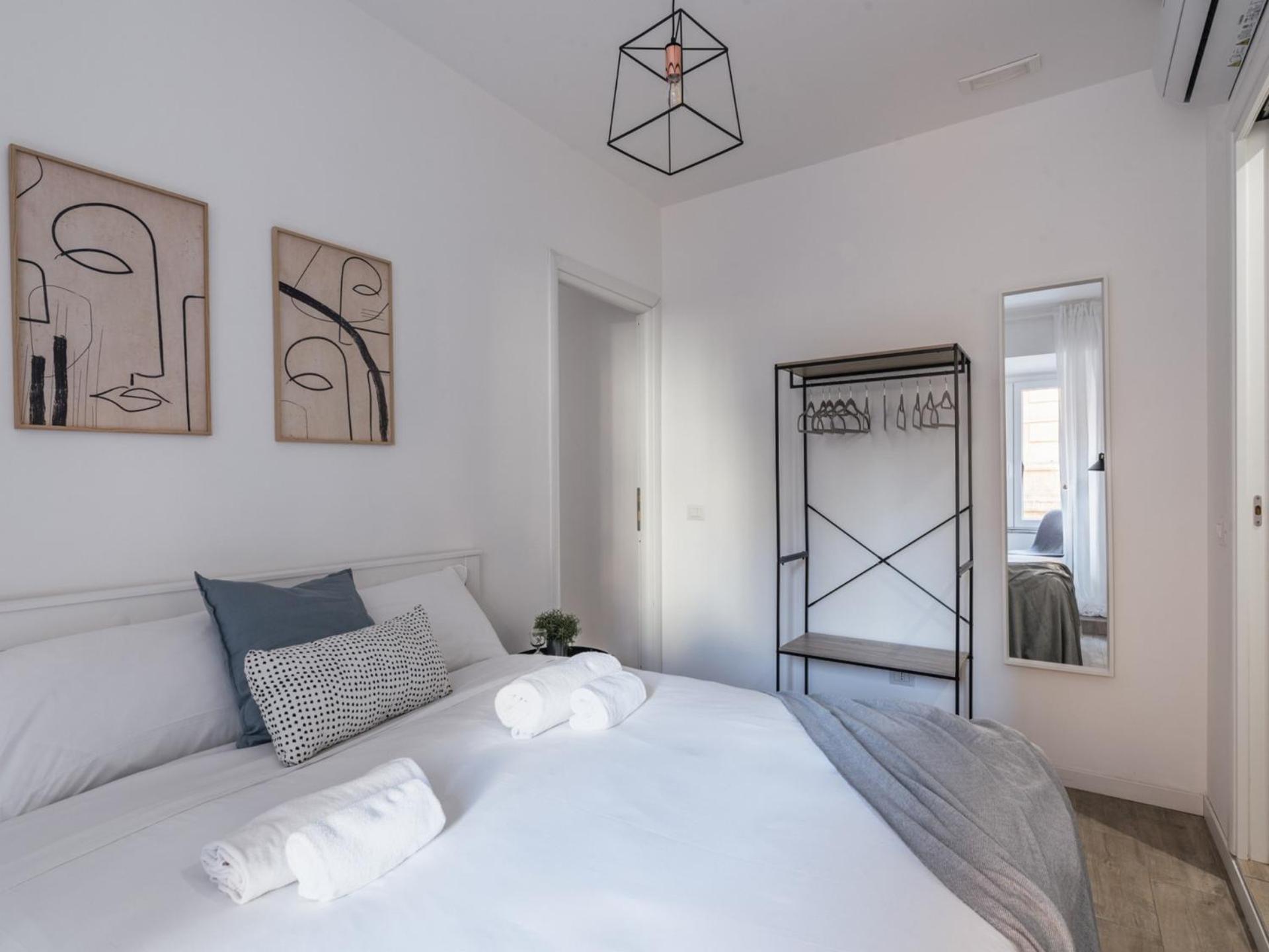 The Best Rent - Three-Room Apartment Near The Colosseum Рим Екстер'єр фото